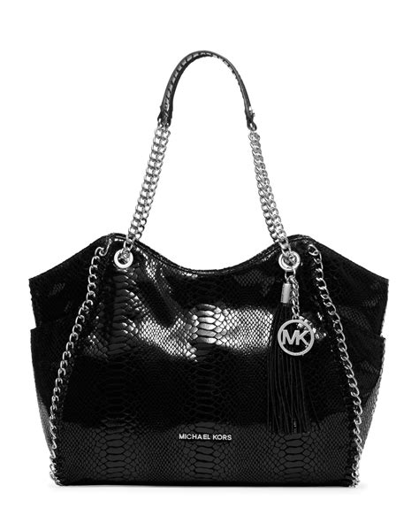 michael kors chelsea bag black and white|Michael Kors quilted black bag.